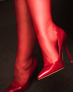 Garnet Limited Edition – Fully Fashioned Cuban Heel Stockings